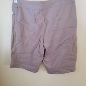 Tan shorts stretch, Wrinkled From Storage